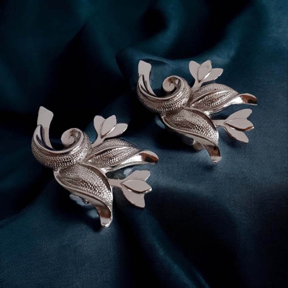 Vintage Silver-Tone Floral Clip Earrings